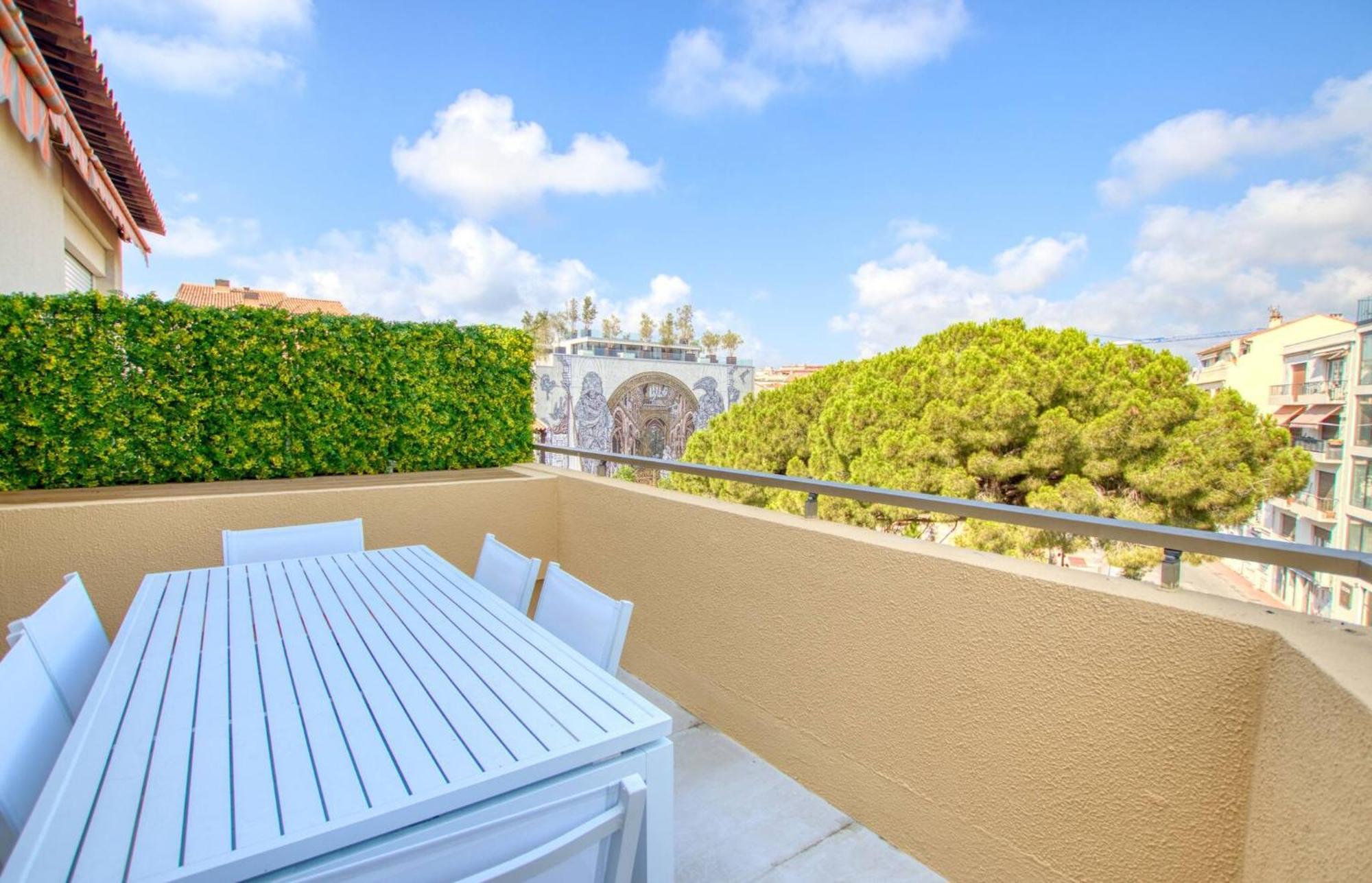 Duplex Vieil 3 Parking Avec Vue Wifi - Limestay Antibes