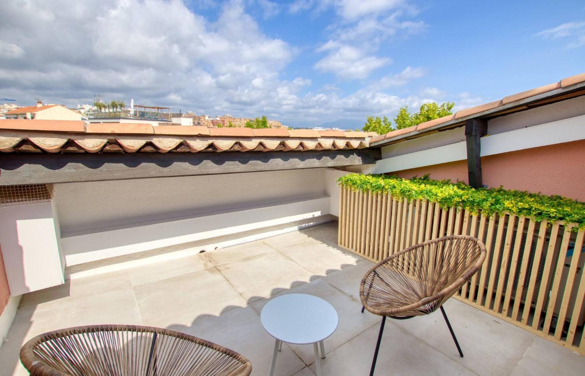 Duplex Vieil 3 Parking Avec Vue Wifi - Limestay Apartment Antibes