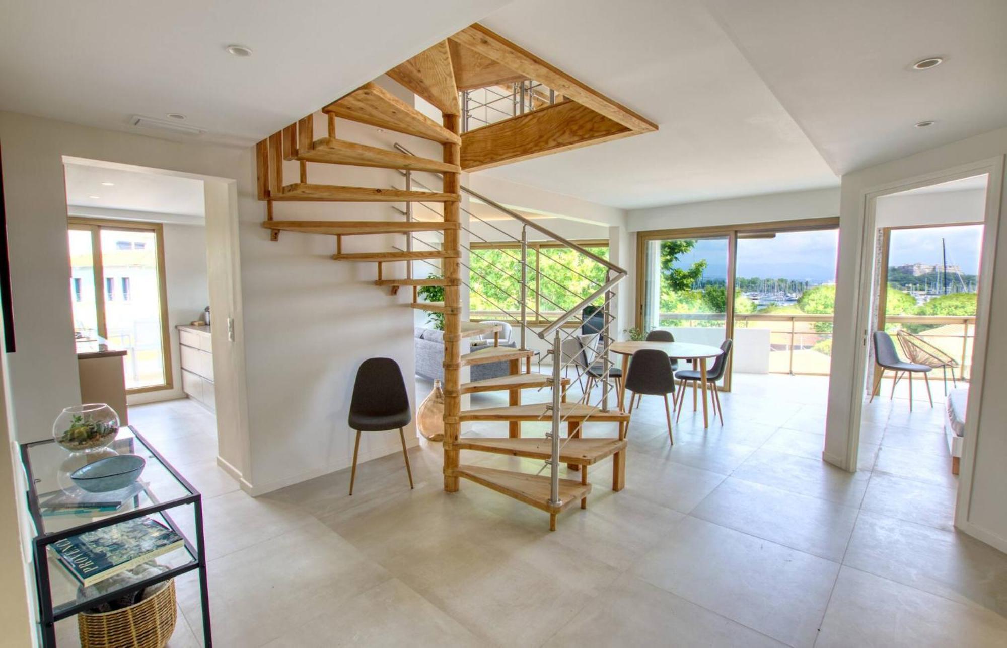 Apartment Duplex Vieil 3 Parking Avec Vue Wifi - Limestay Antibes
